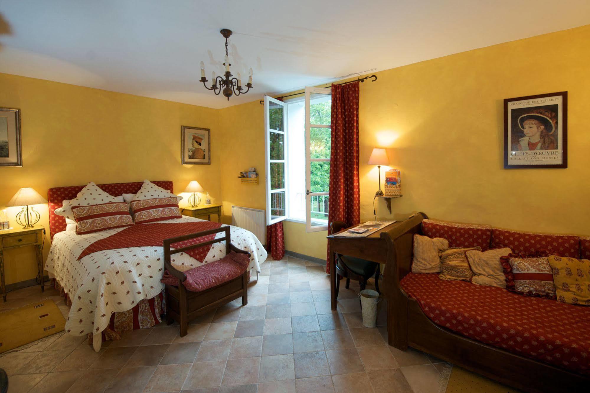 Auberge Des Glycines Поркероль Экстерьер фото
